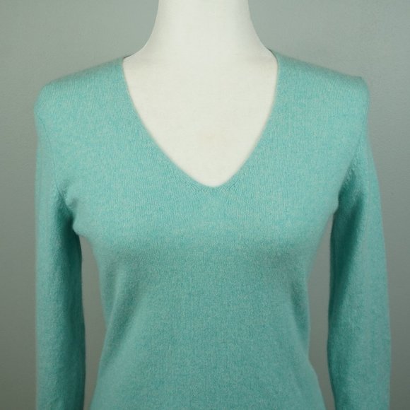 MAG by Magaschoni Cashmere Aqua V-Neck‎ Sweater Size Small - Picture 2 of 6